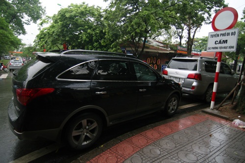 De nghi chua trien khai pho di bo quanh Lang Bac hinh anh