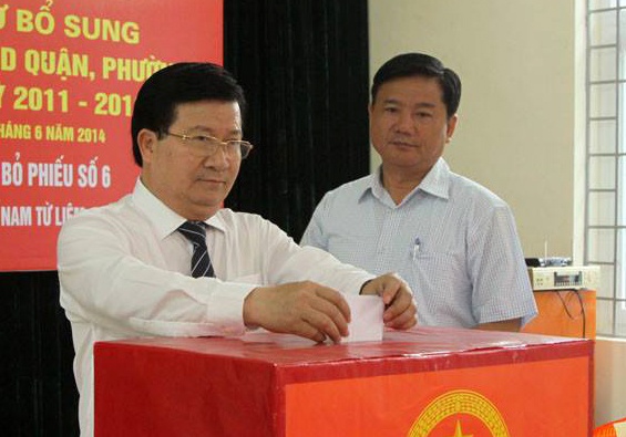 Hai bo truong di bau dai bieu HDND quan, phuong hinh anh