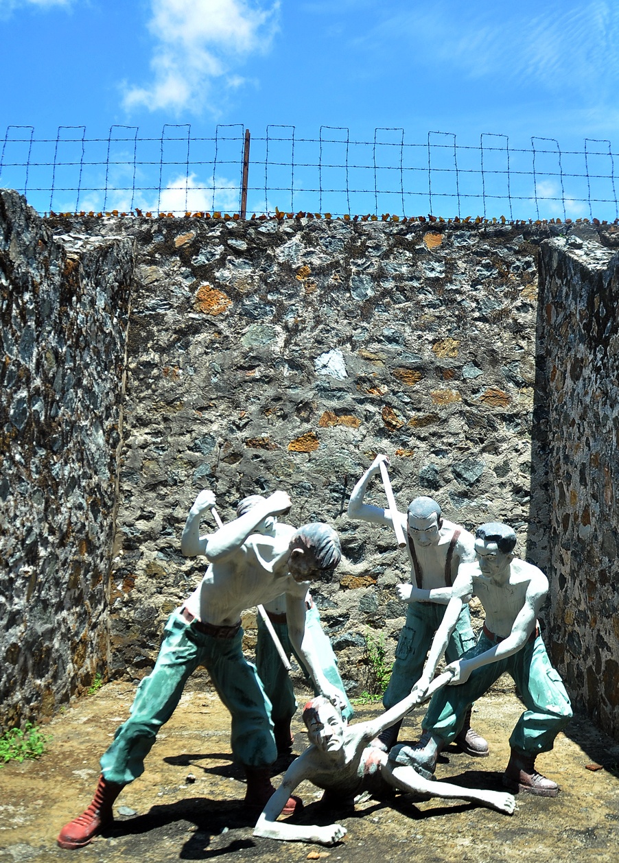 Nhà tù Côn Đảo