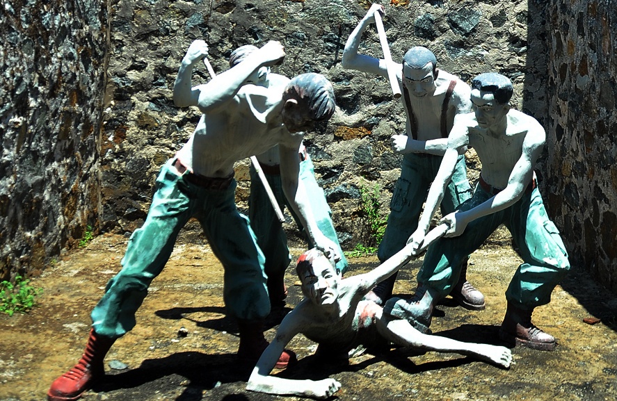 Nha tu Con Dao - dia nguc khien ca the gioi bang hoang hinh anh