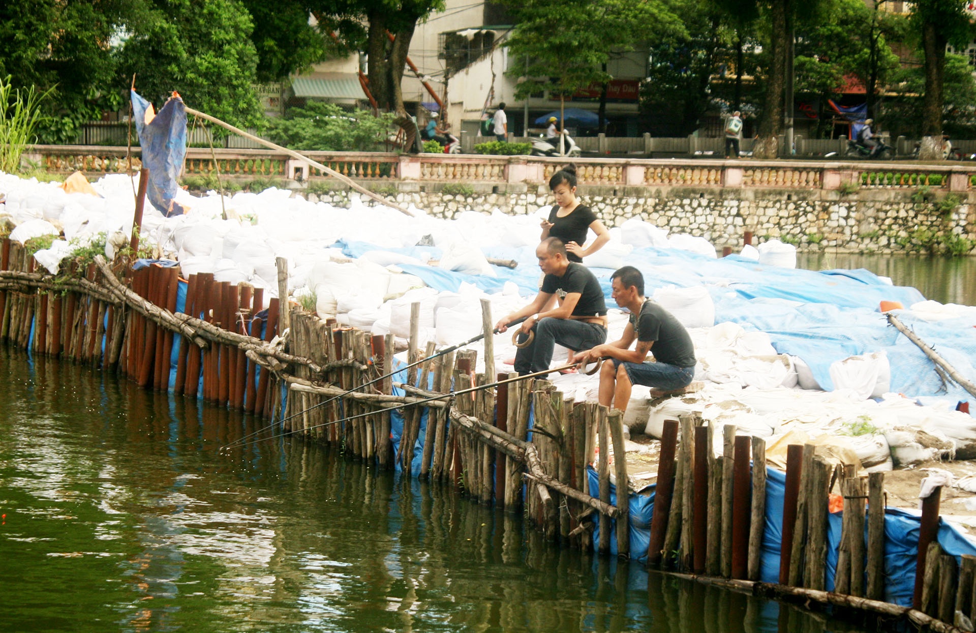 Biển báo vô dụng