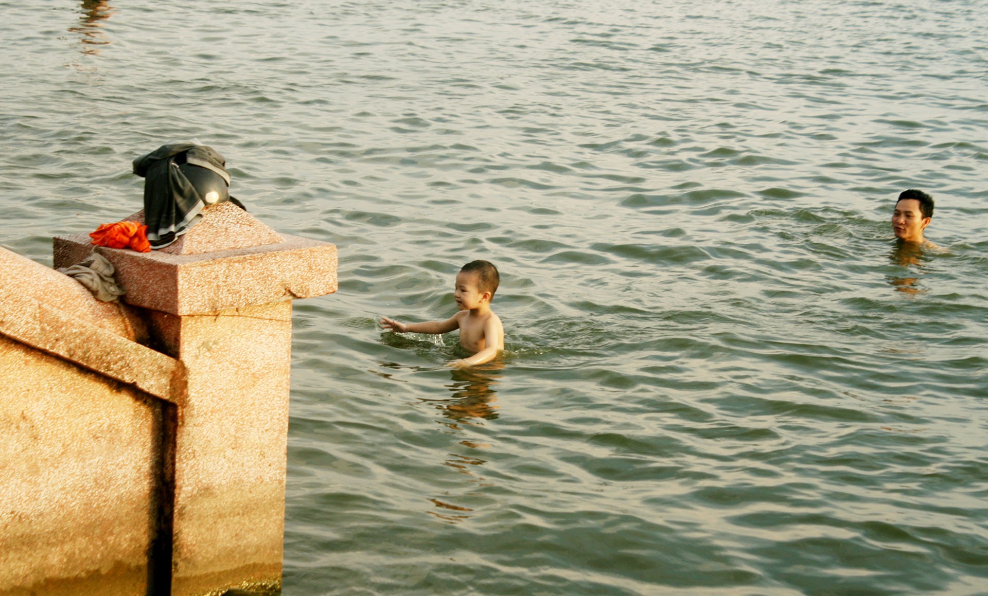 Biển báo vô dụng