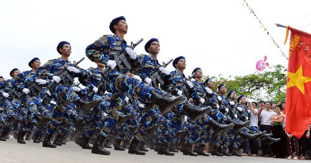 Cam si quan quan doi, cong an lam viec cho nuoc ngoai hinh anh