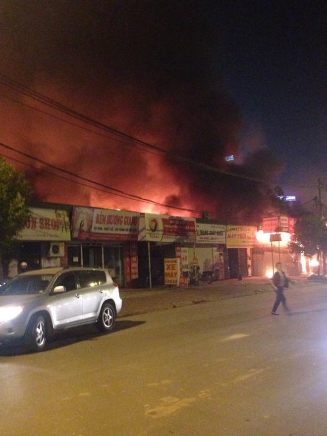 Dam chay ngun ngut gan toa nha Keangnam hinh anh