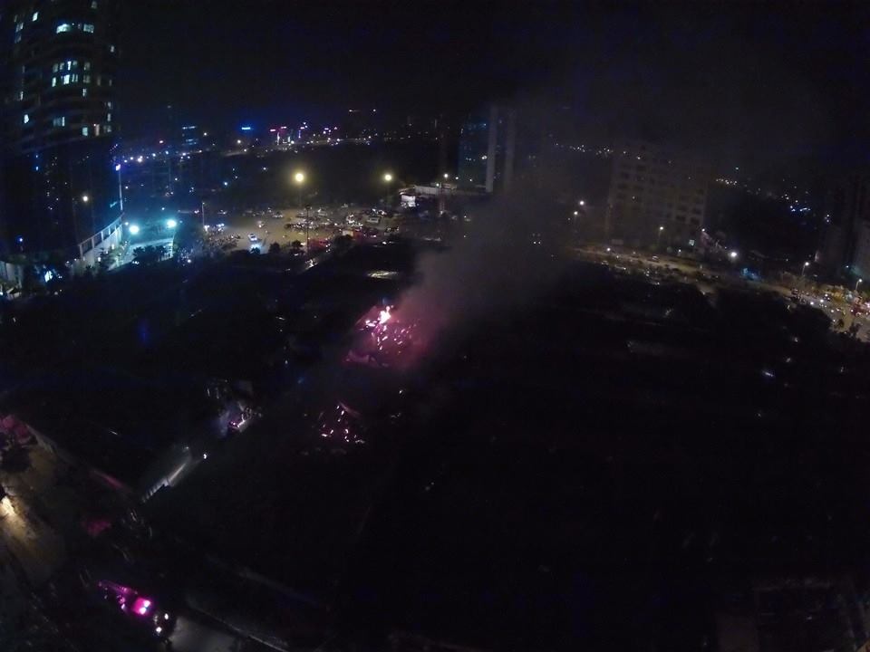 Ảnh chụp bằng camera bay lúc 23h30. 