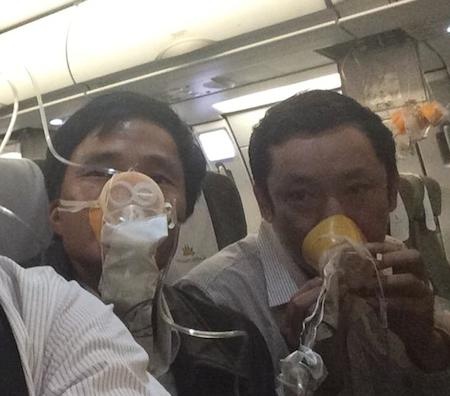 Vi sao co bao dong khan khi may bay ha canh o Noi Bai? hinh anh