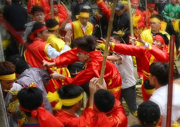 Canh tranh cuop loc o hoi den Giong nam 2014 hinh anh