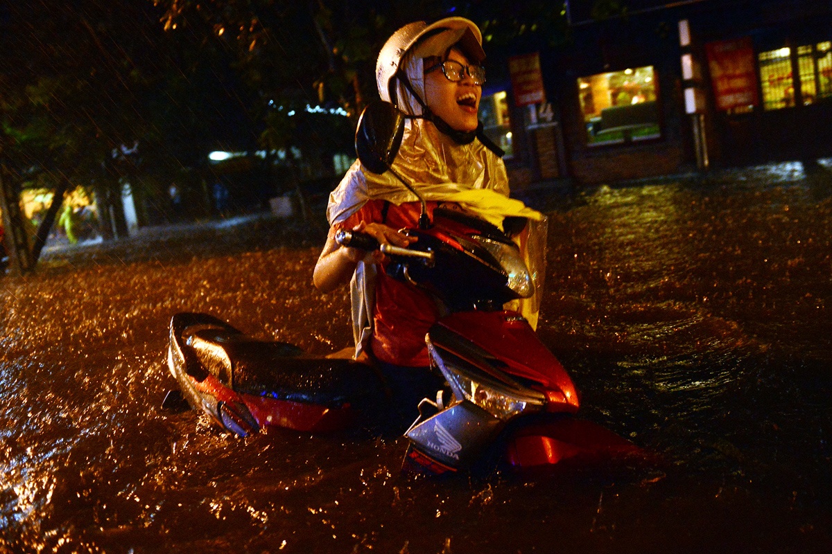 Vi sao mua 70 mm Ha Noi da ngap nang? hinh anh