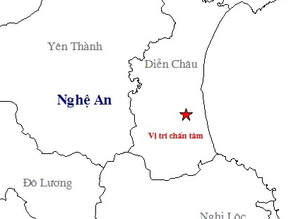 Dan Nghe An chay ra duong vi tran dong dat giua trua hinh anh