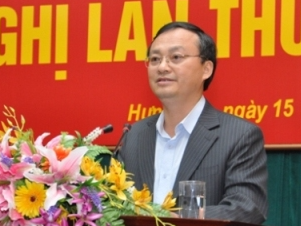 Ong Do Tien Sy tai dac cu Bi thu Tinh uy Hung Yen hinh anh