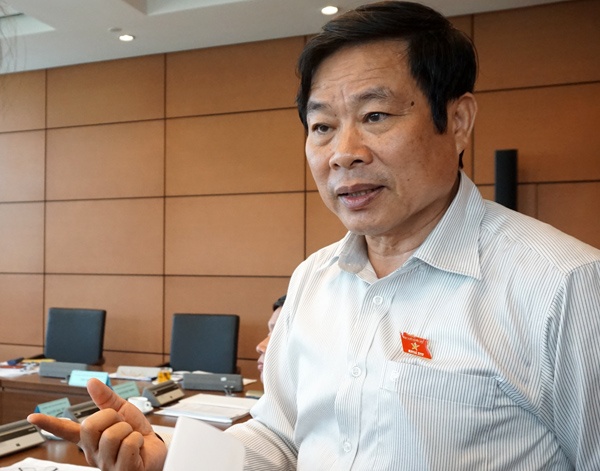 Xuc pham danh du tren Facebook: Co the bi xu ly hinh su hinh anh