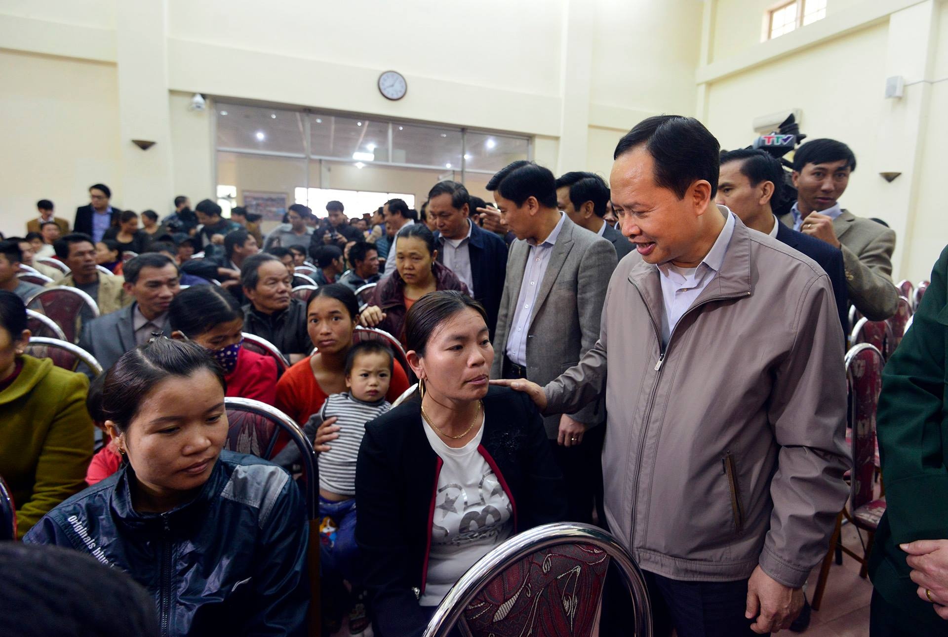 đối thoại với ngư dân Sầm Sơn ảnh 1 doi thoai voi ngu dan Sam Son anh 1