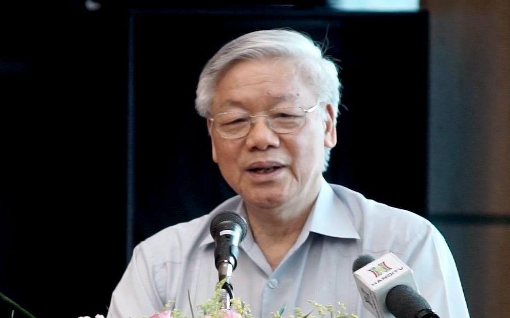 Ung vien Nguyen Phu Trong hua hoc, nghe dan nhieu hon hinh anh