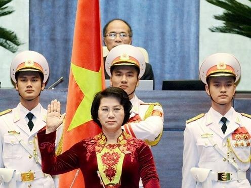 Nghi le tuyen the cua lanh dao Nha nuoc co gi thay doi? hinh anh