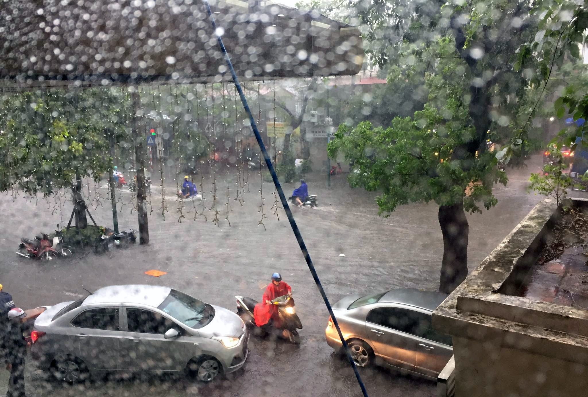 ha Noi mua lon anh 3