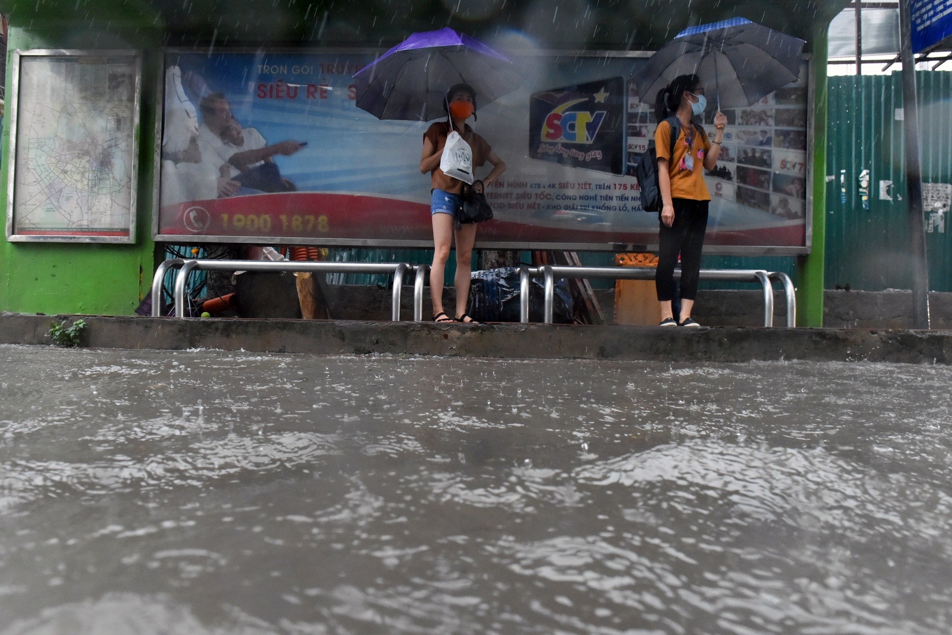 ha Noi mua lon anh 17