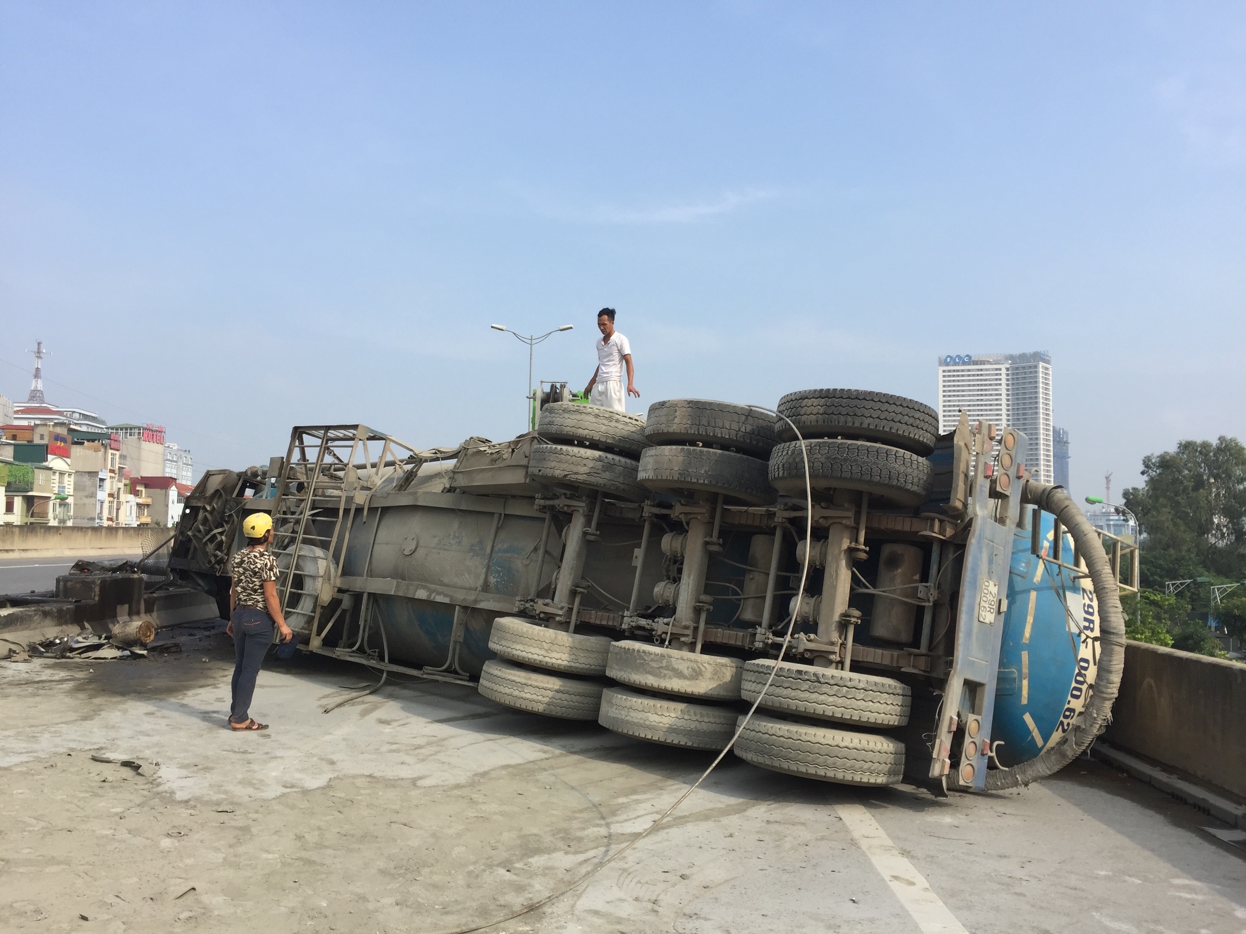 tai nạn vành đai 3 ảnh 2 tai nan vanh dai 3 anh 2