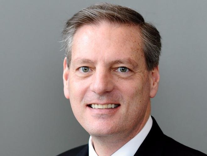 VinFast chieu mo cuu Pho chu tich GM: 'Cung binh thuong thoi' hinh anh