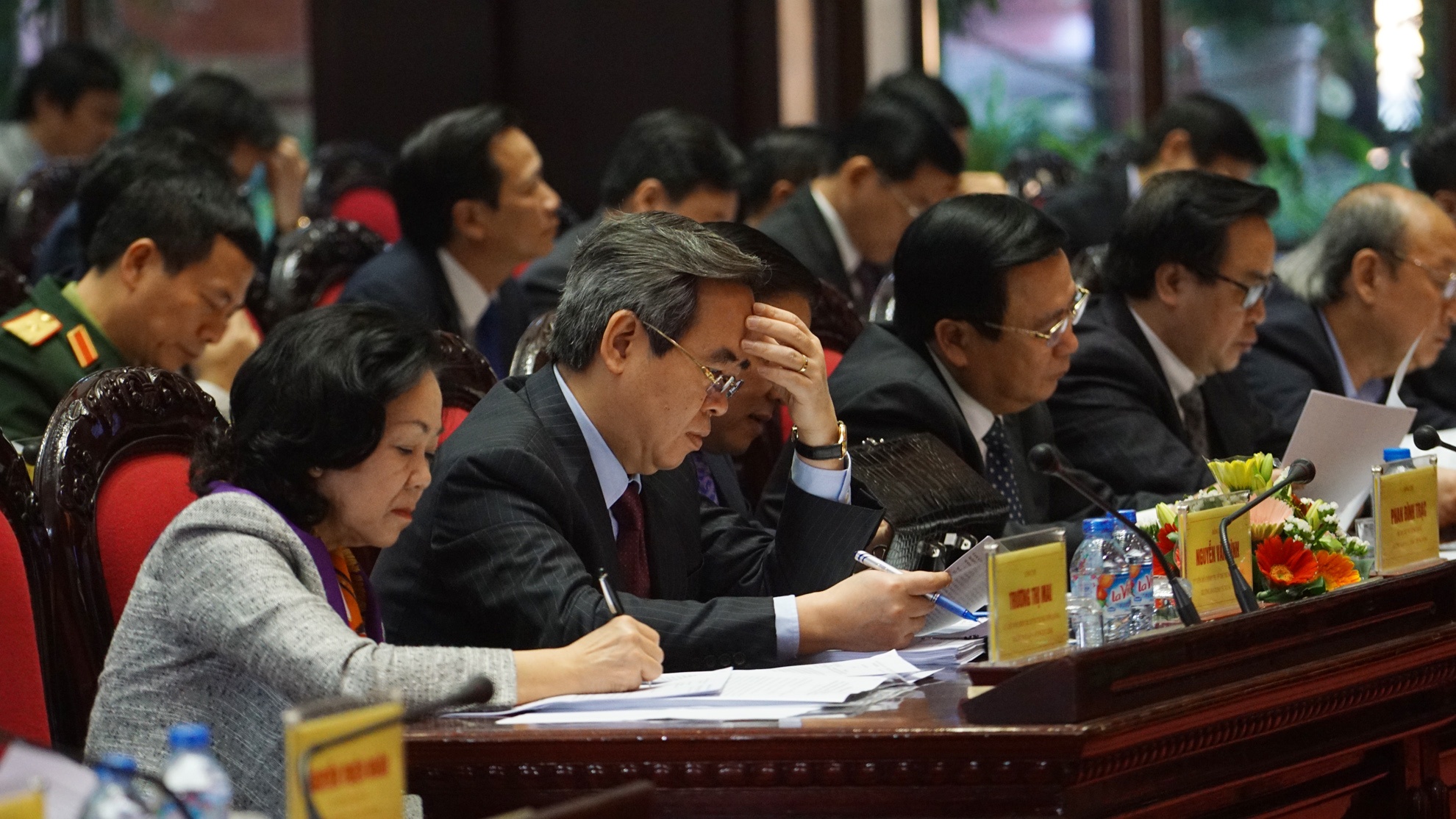 Truong ban To chuc Trung uong anh 3