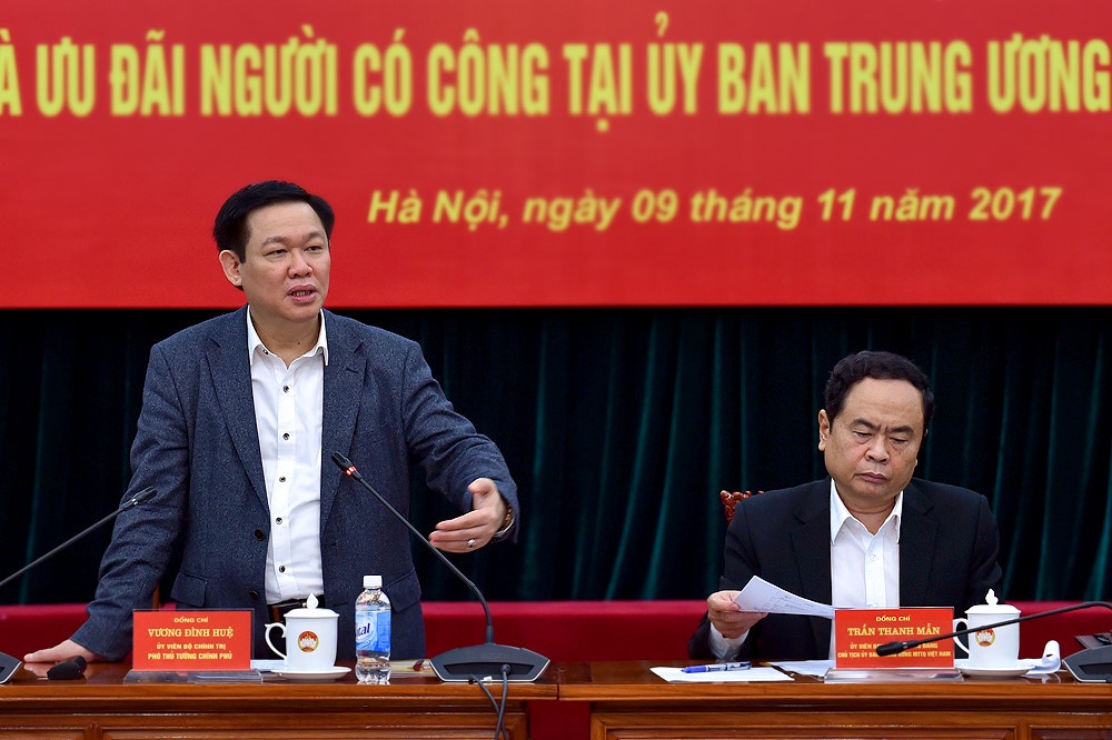 Hoi nghi trung uong 7 anh 3