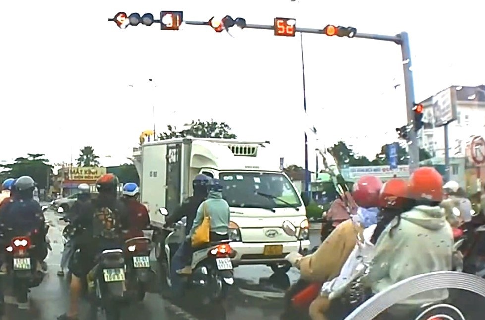 Xu phat Binh Duong anh 1