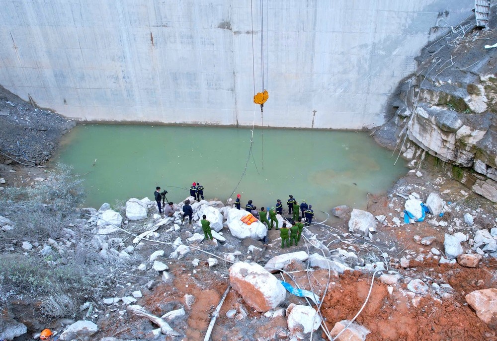 Thuy dien Dak Mi 1 anh 2