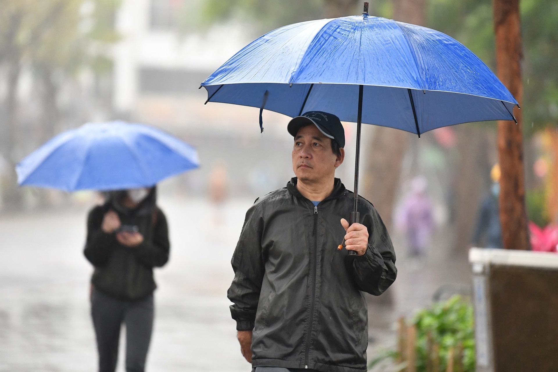 Du bao thoi tiet 7/4: Mien Bac mua to cuc bo, mien Nam nang nong hinh anh