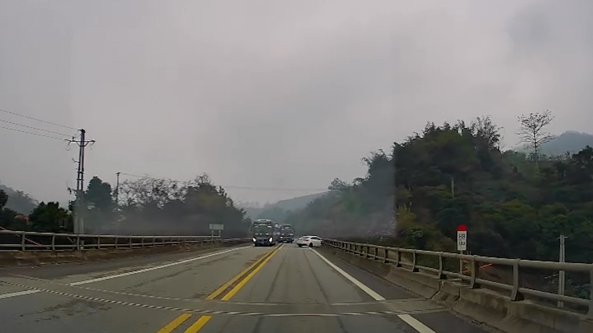 Nguoc chieu cao toc anh 2