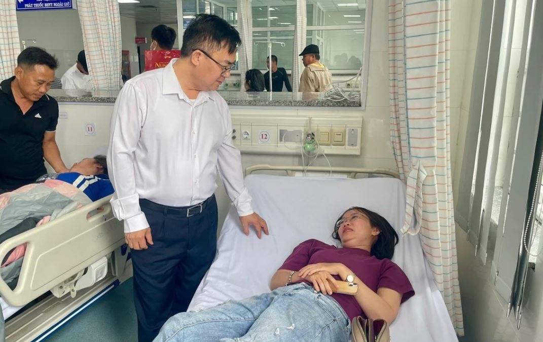 Gan 300 nguoi nghi ngo doc banh my o Ba Ria - Vung Tau hinh anh