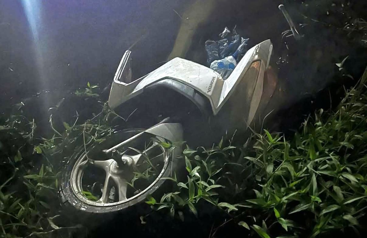 Thanh nien gap nan khi di theo chi dan cua Google Maps hinh anh