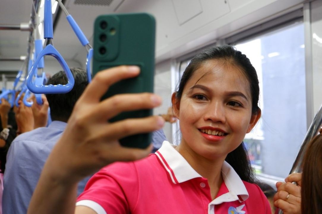 Luu y de di tau metro so 1 TP.HCM mien phi hinh anh