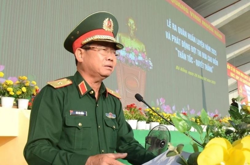 Thu tuong bo nhiem lai Pho tu lenh Quan khu 5 hinh anh