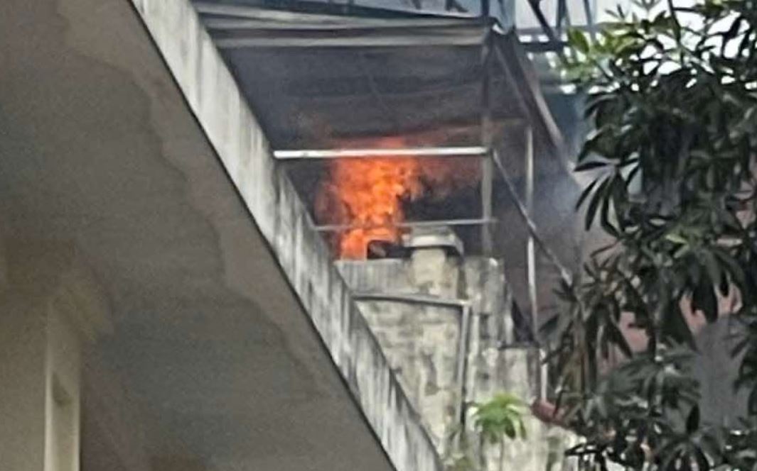 Chay khach san o Ha Noi hinh anh