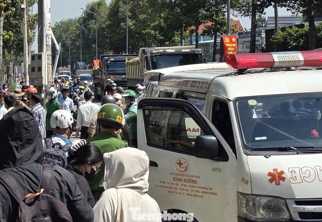 Taxi tong nha dan TP.HCM anh 2