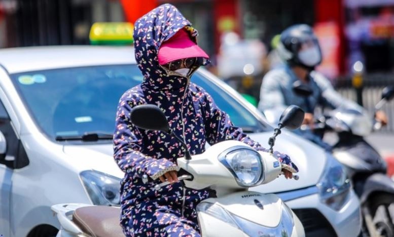 Mien Bac nang nong truoc khi don khong khi lanh hinh anh