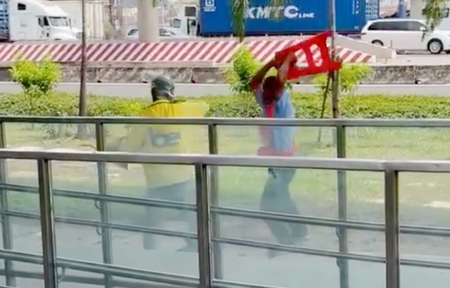 Tai xe xe cong nghe danh nhau voi bao ve ga metro so 1 o Thu Duc hinh anh