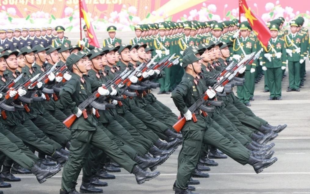 Viet Nam cu quan nhan tham gia duyet binh tai Quang truong Do o Nga hinh anh