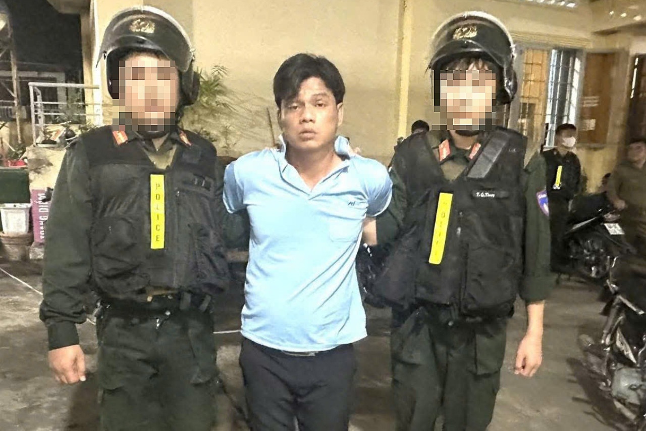 Khong che ke trom, thanh vien luc luong an ninh trat tu bi dam tu vong hinh anh