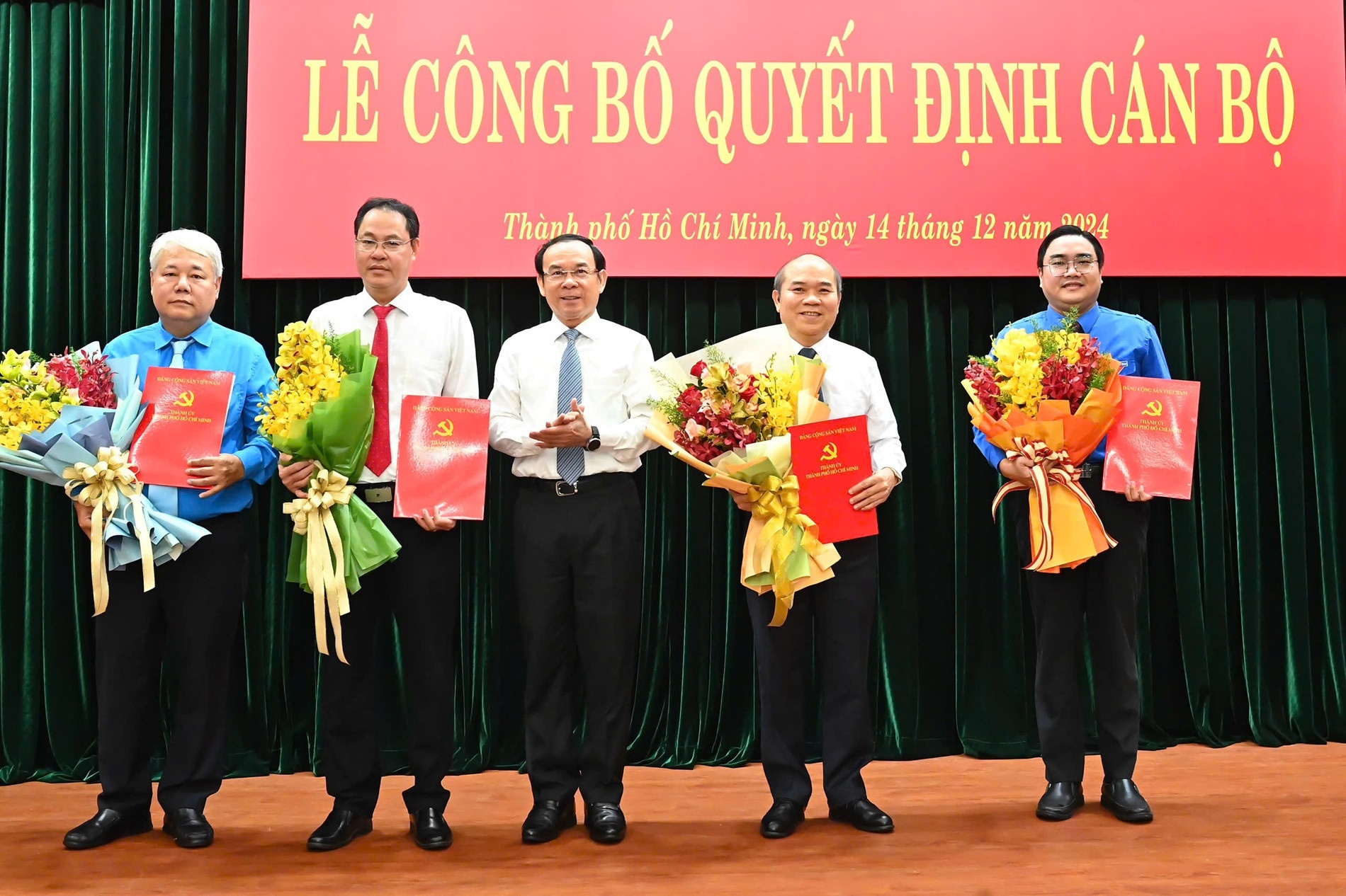 Thanh uy TP.HCM bo sung 4 Thanh uy vien hinh anh