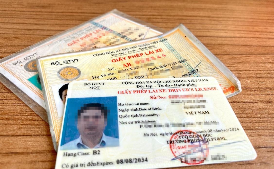 Nhung luu y khi doi bang lai tranh thiet thoi cho tai xe hinh anh