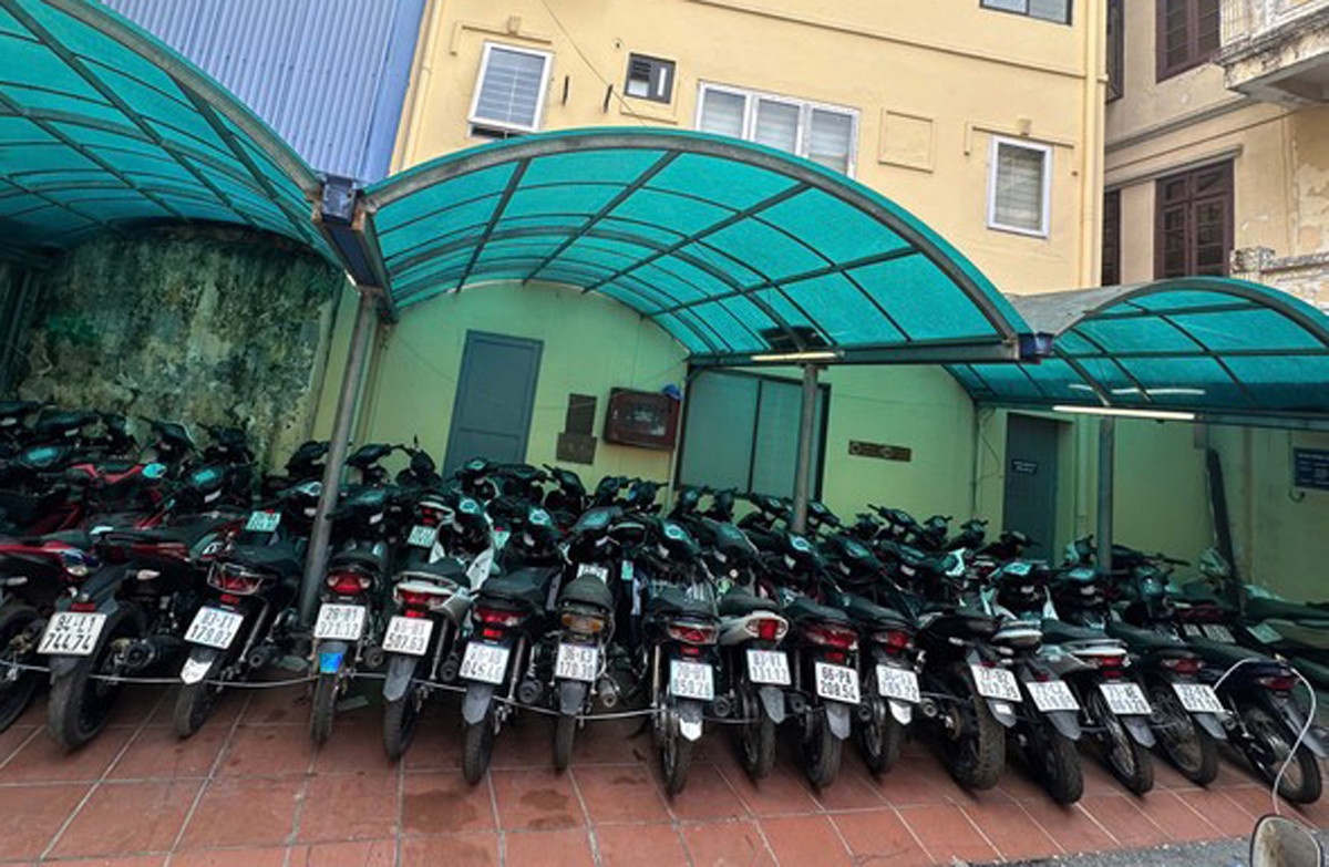 Triet pha duong day trom cap xe may mang sang Campuchia tieu thu hinh anh