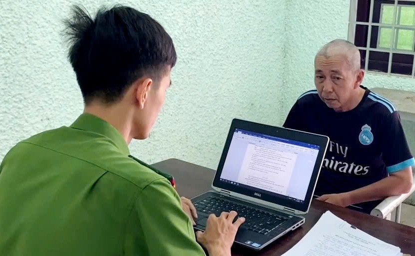 Tống tiền người tình ảnh 1 Tong tien nguoi tinh anh 1