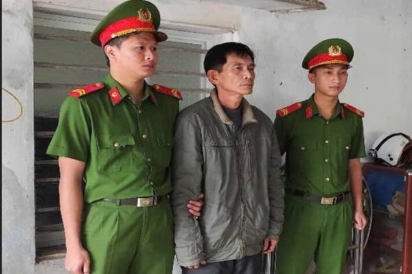 Len mang dat lam gia giay to oto, dem ban xe cho nhieu nguoi hinh anh