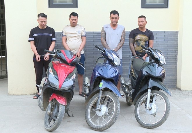 Tieu thu xe gian,  Lien tinh anh 1