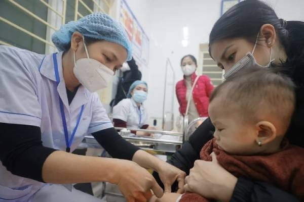Thu tuong yeu cau day nhanh tiem chung vaccine phong, chong benh soi hinh anh