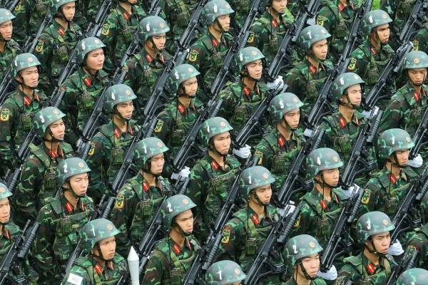 Quy dinh moi nang luong truoc thoi han voi si quan cap tuong, ta, uy hinh anh