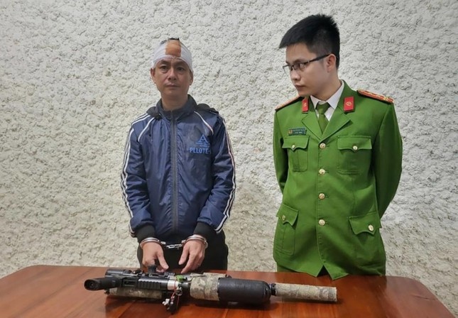 Khoi to ke no sung ban chim gay chet nguoi hinh anh