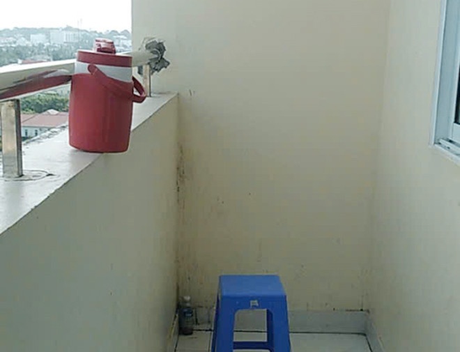 Cong an dieu tra vu nguoi dan ong tu vong, nghi nhay tu lau 7 hinh anh