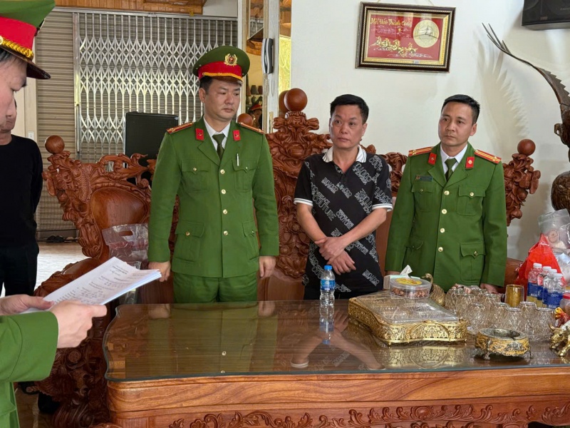 Triet pha duong day lo de quy mo nghin ty do 'Tuan cho Goc' cam dau hinh anh