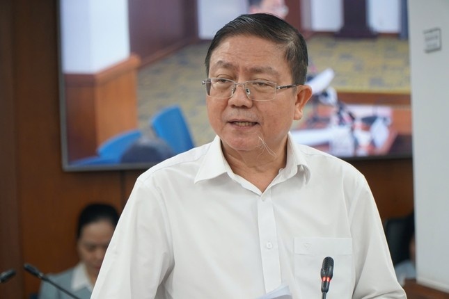 TP.HCM thong tin so nguoi xin nghi viec va che do tinh gian bien che hinh anh